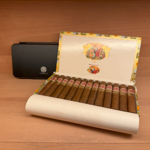 羅密歐與朱麗葉短丘吉爾 SHORT   CHURCHILLS