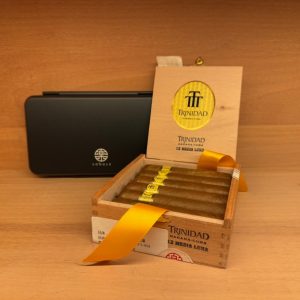 特立尼達半月MEDIA LUNA